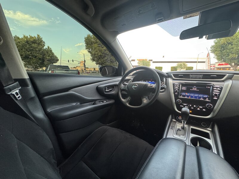 Used 2021 Nissan Murano S FWD image 32
