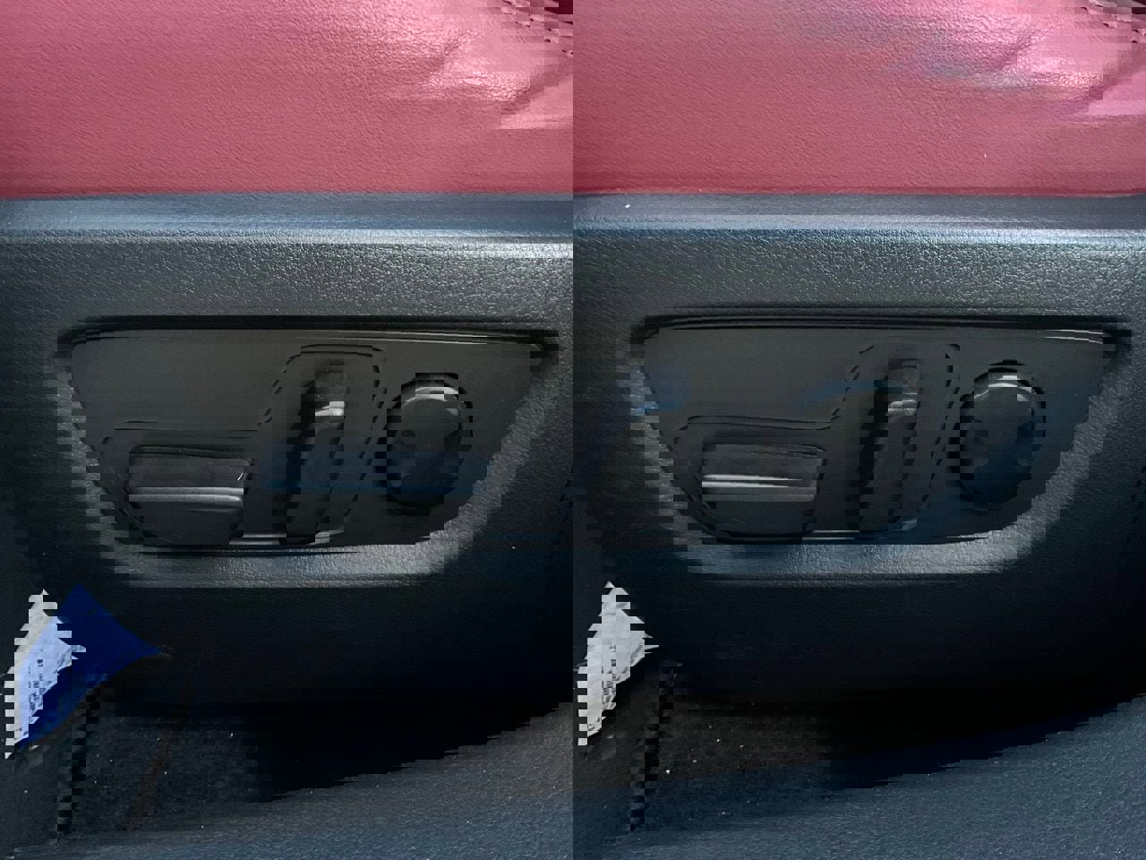 Used 2025 MAZDA CX-30 AWD 2.5 S w/ Preferred Package image 11