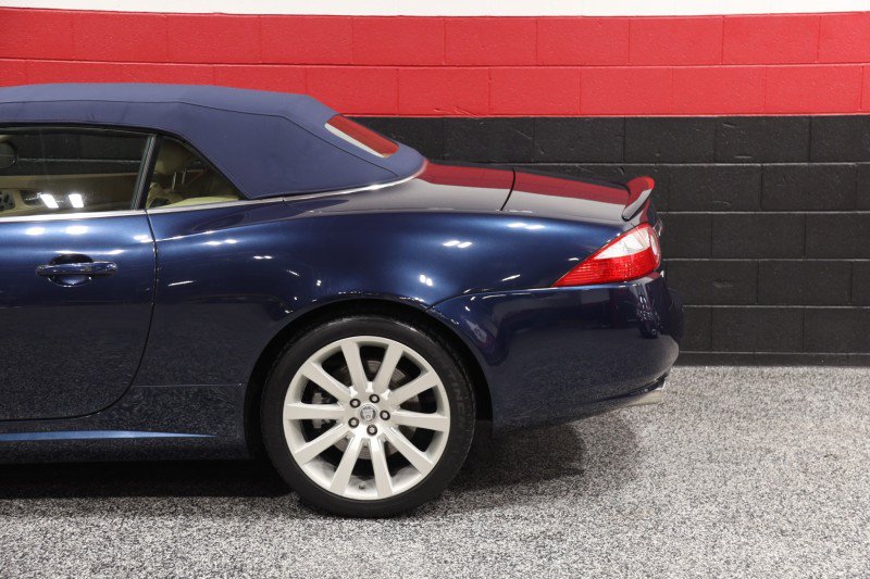 Used 2007 Jaguar XK Convertible RWD image 21