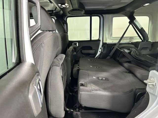 Used 2023 Jeep Wrangler Unlimited w/ Cold Weather Group image 25