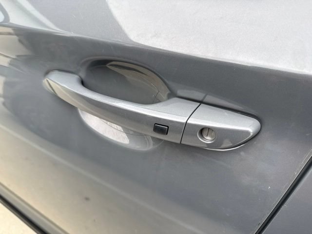 Used 2021 Hyundai Kona Night FWD image 7