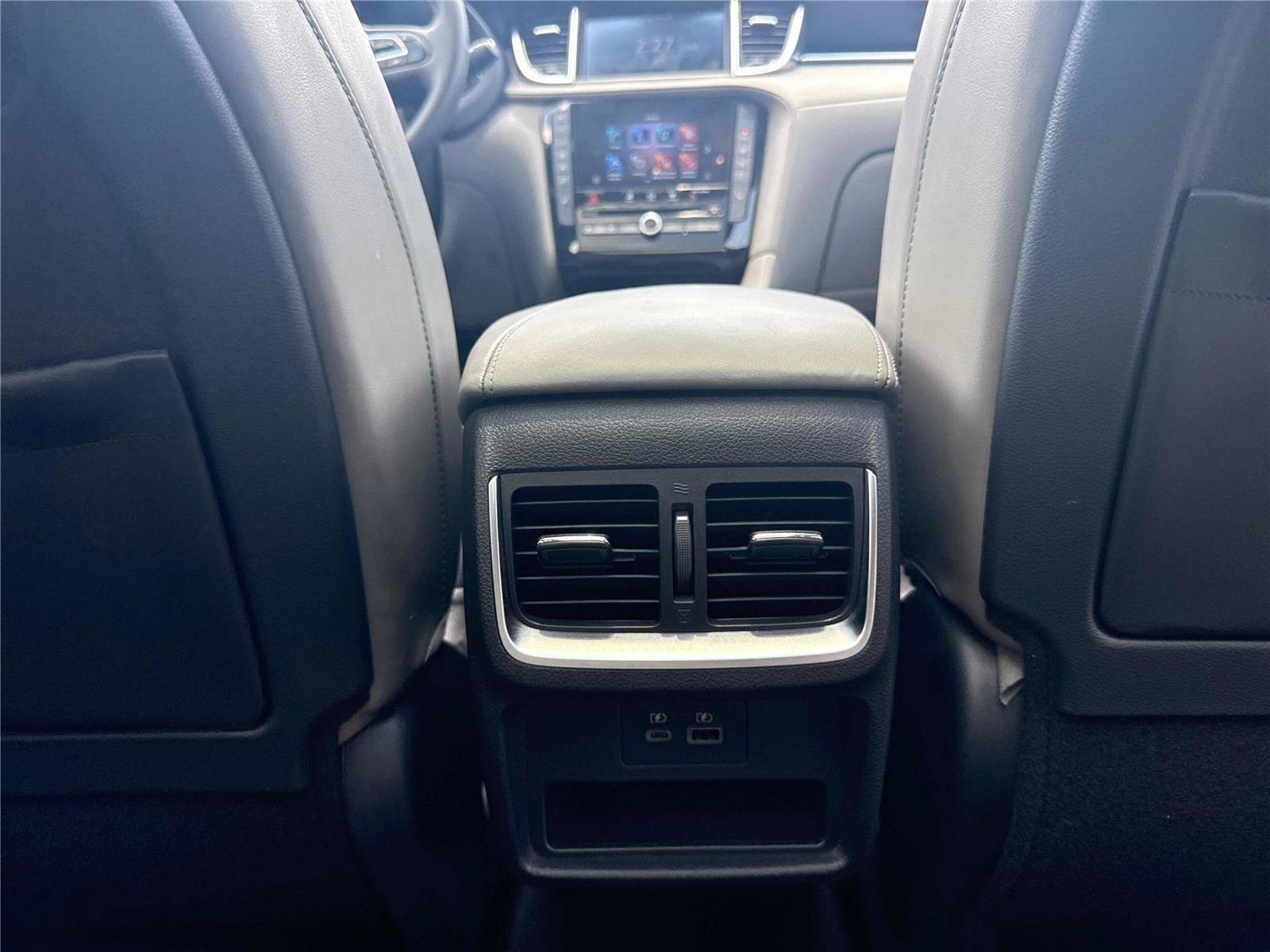 Certified 2025 INFINITI QX50 Luxe AWD/4WD image 30
