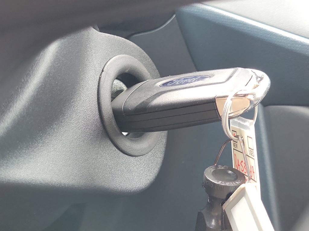 New 2026 Ford Maverick XL image 30