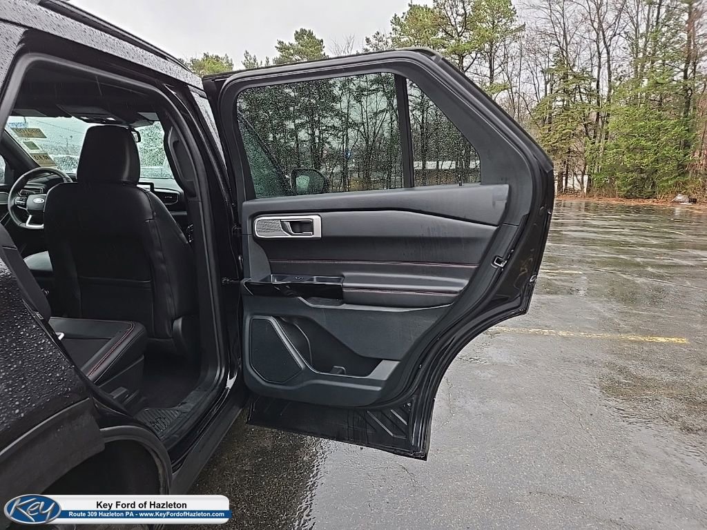 Used 2024 Ford Explorer ST-Line w/ Class IV Trailer Tow Package image 59