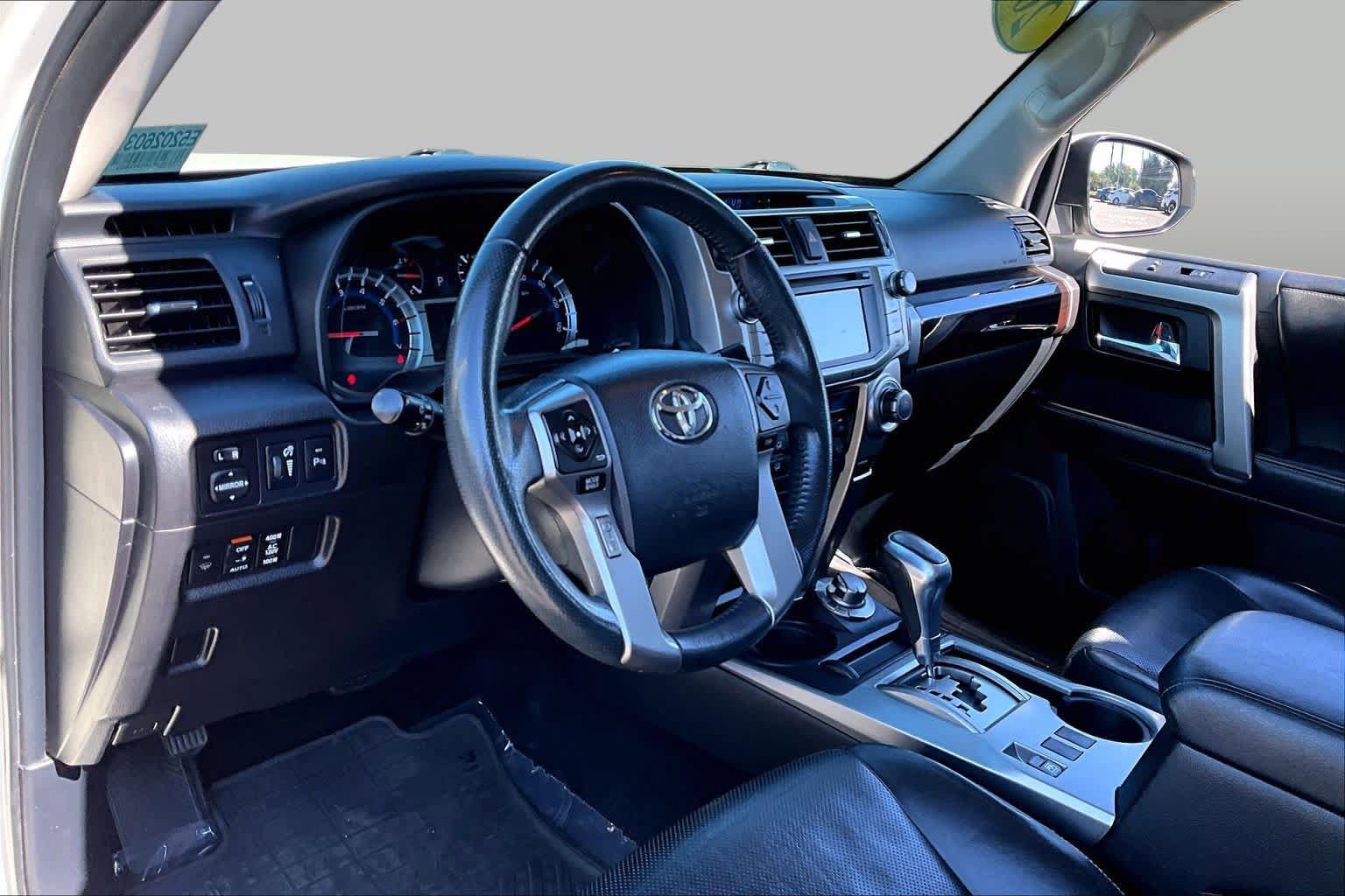 Used 2014 Toyota 4Runner Limited AWD/4WD image 17