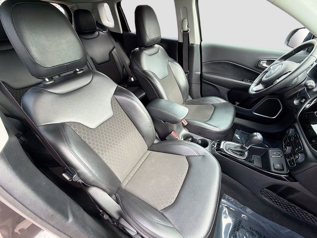 Used 2021 Jeep Compass Latitude image 14