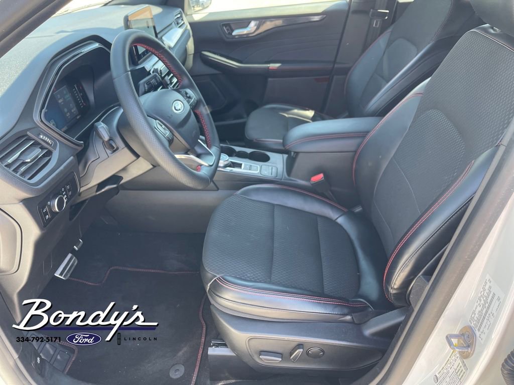 Used 2023 Ford Escape ST-Line w/ Equipment Group 301A FWD image 10