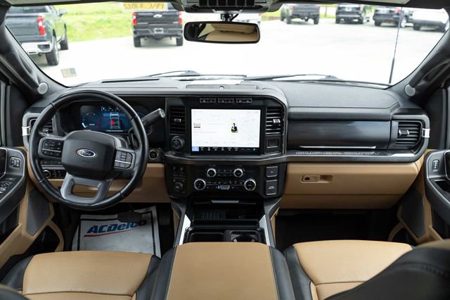 Used 2023 Ford F350 Lariat w/ Lariat Ultimate Package AWD/4WD image 15