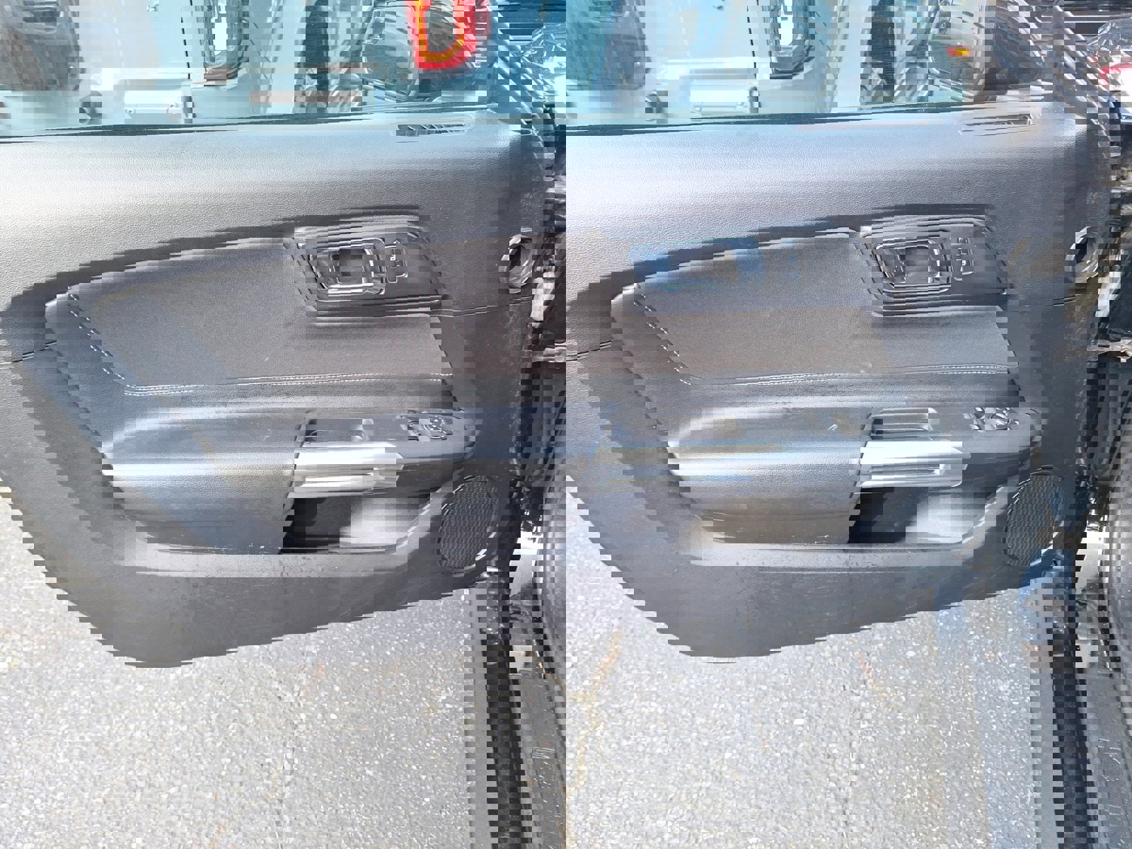 Used 2017 Ford Mustang GT image 9