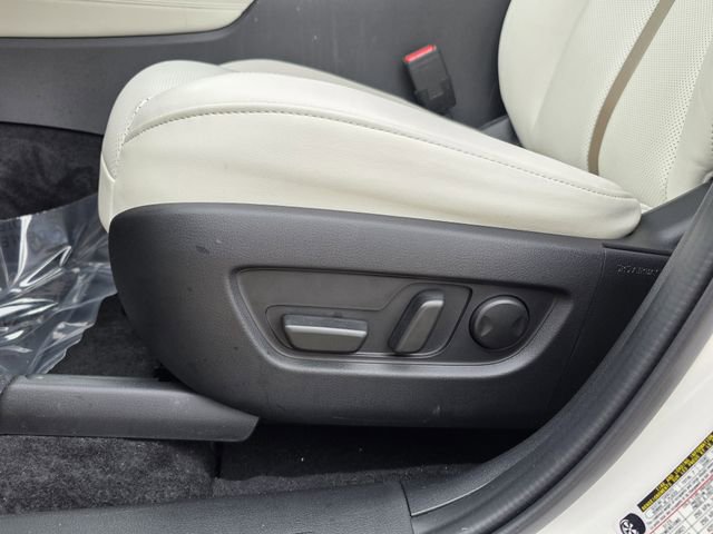 Used 2024 MAZDA CX-90 3.3 Turbo w/ Premium Plus Pkg image 13