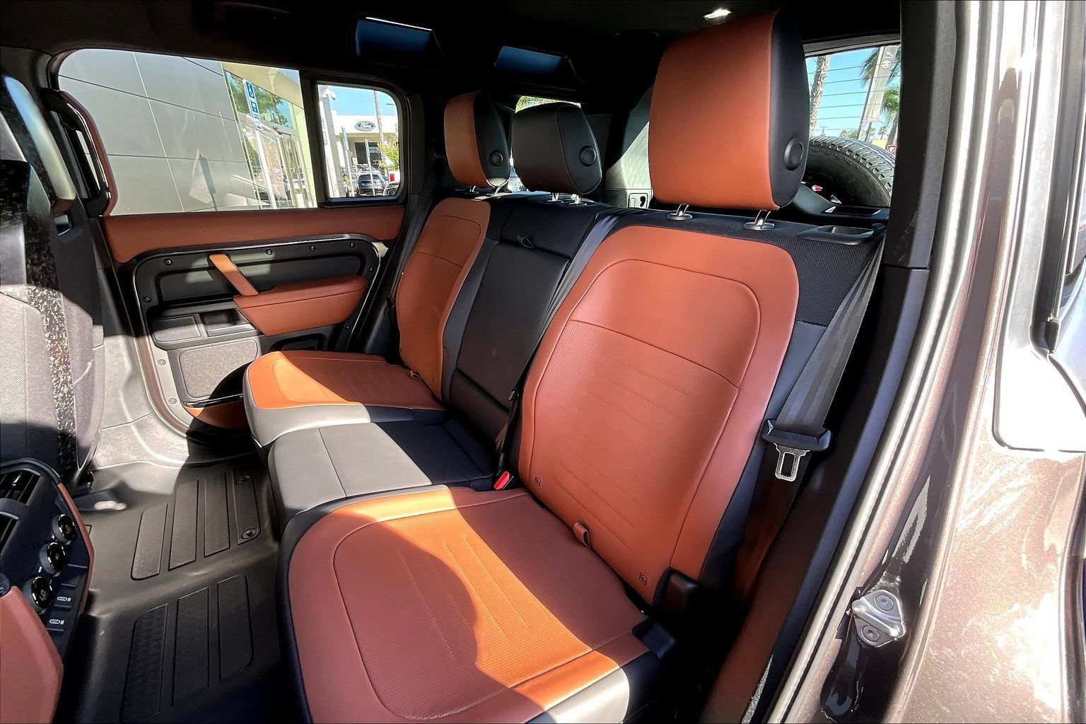 New 2026 Land Rover Defender 110 OCTA AWD/4WD image 10