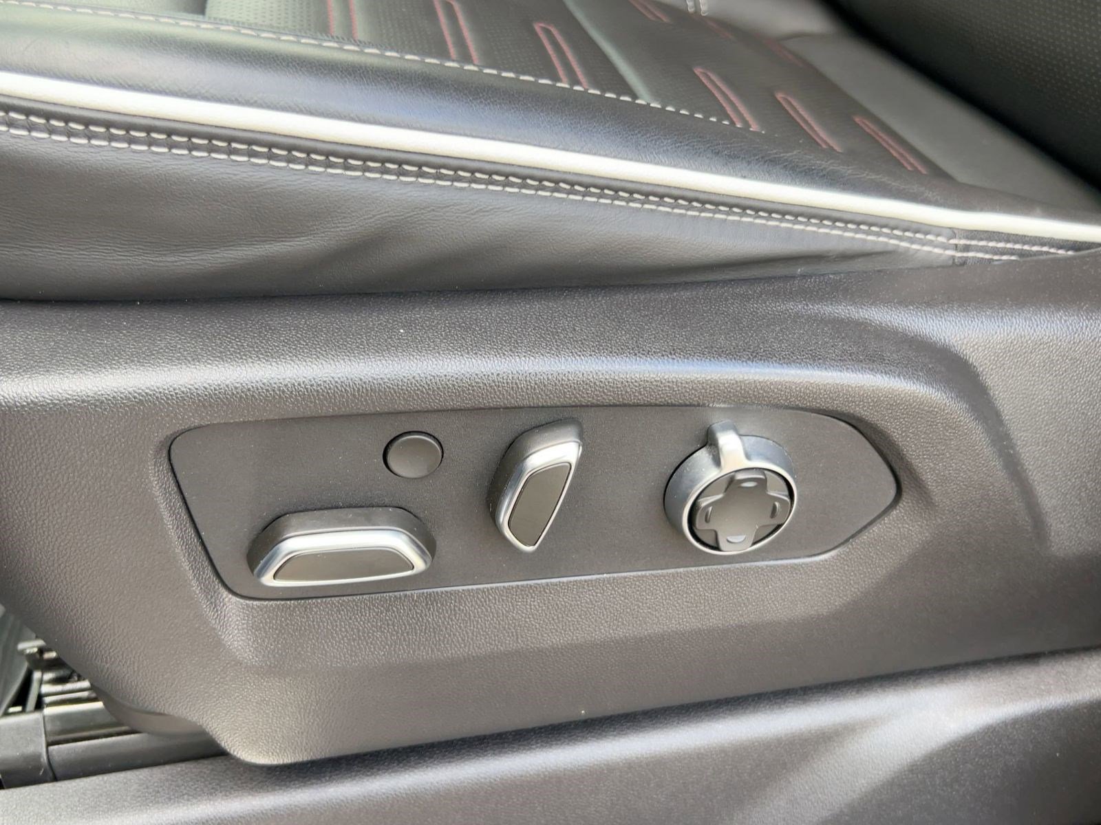 Certified 2024 GMC Sierra 1500 AT4X image 13