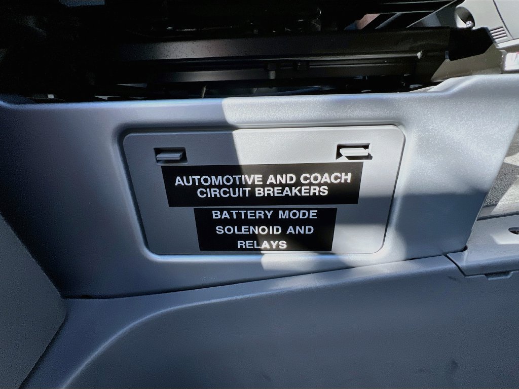 Used 2018 Mercedes-Benz Sprinter 2500 image 59