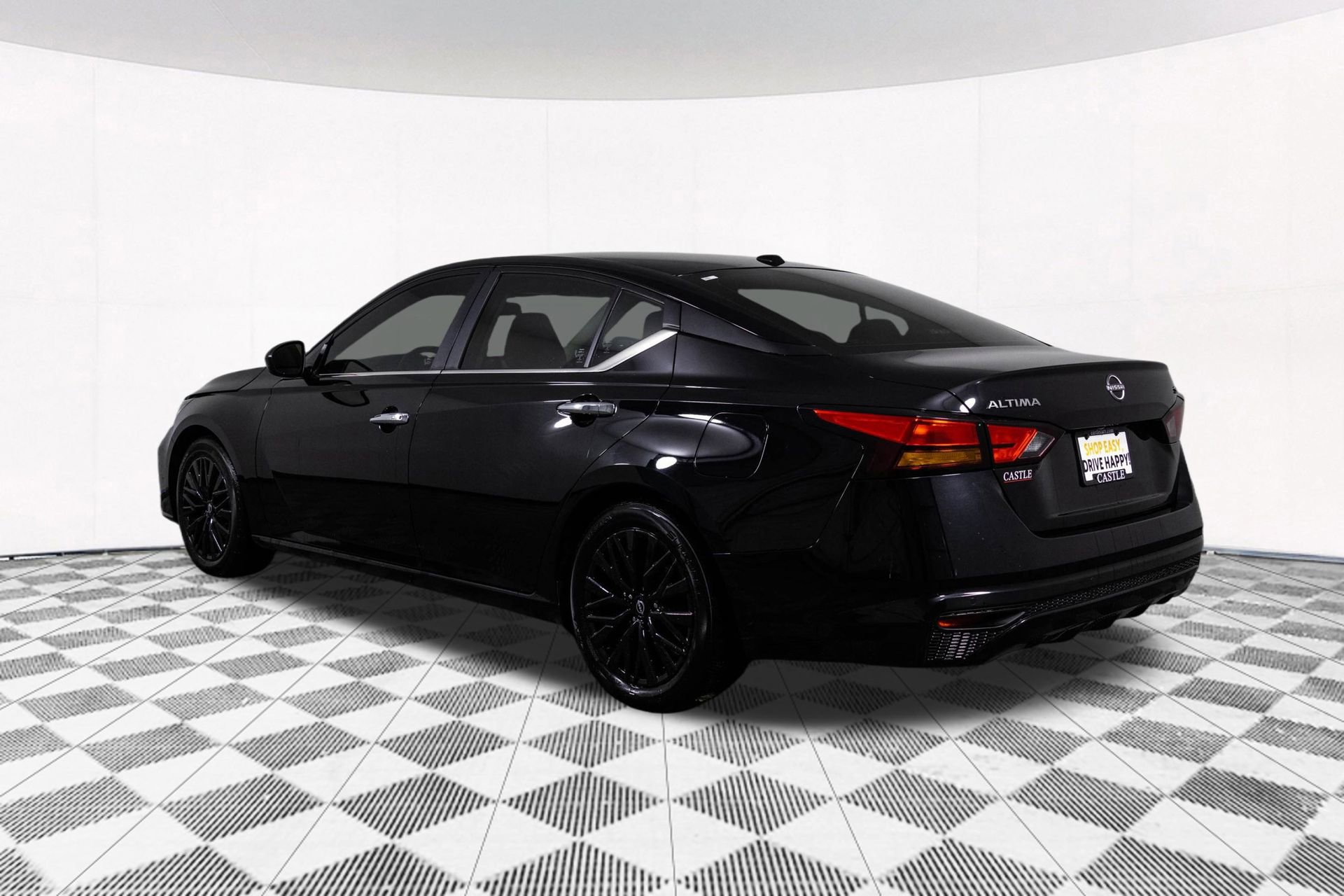 Used 2023 Nissan Altima 2.5 SV image 13