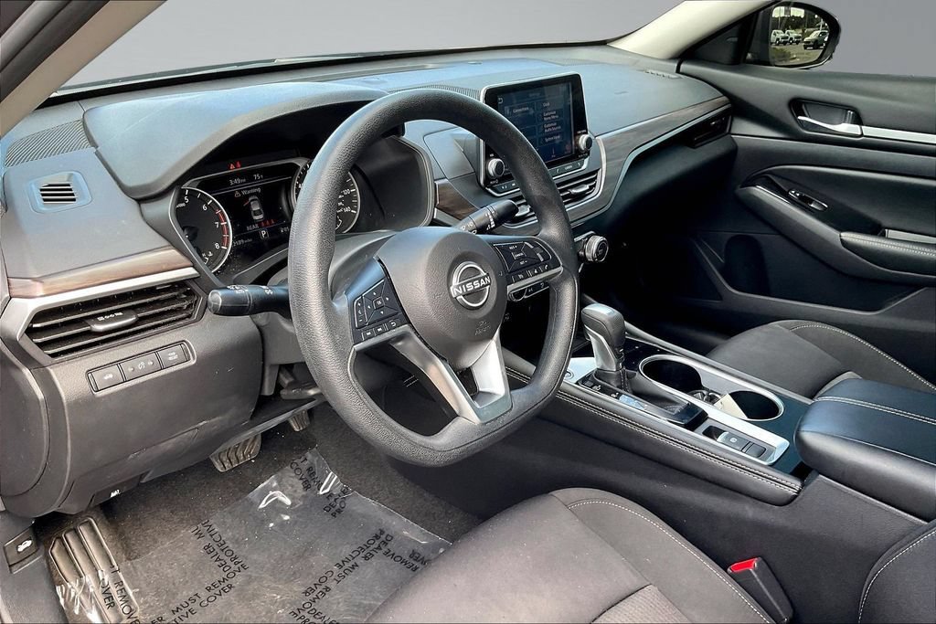 Used 2023 Nissan Altima 2.5 SV AWD/4WD image 14
