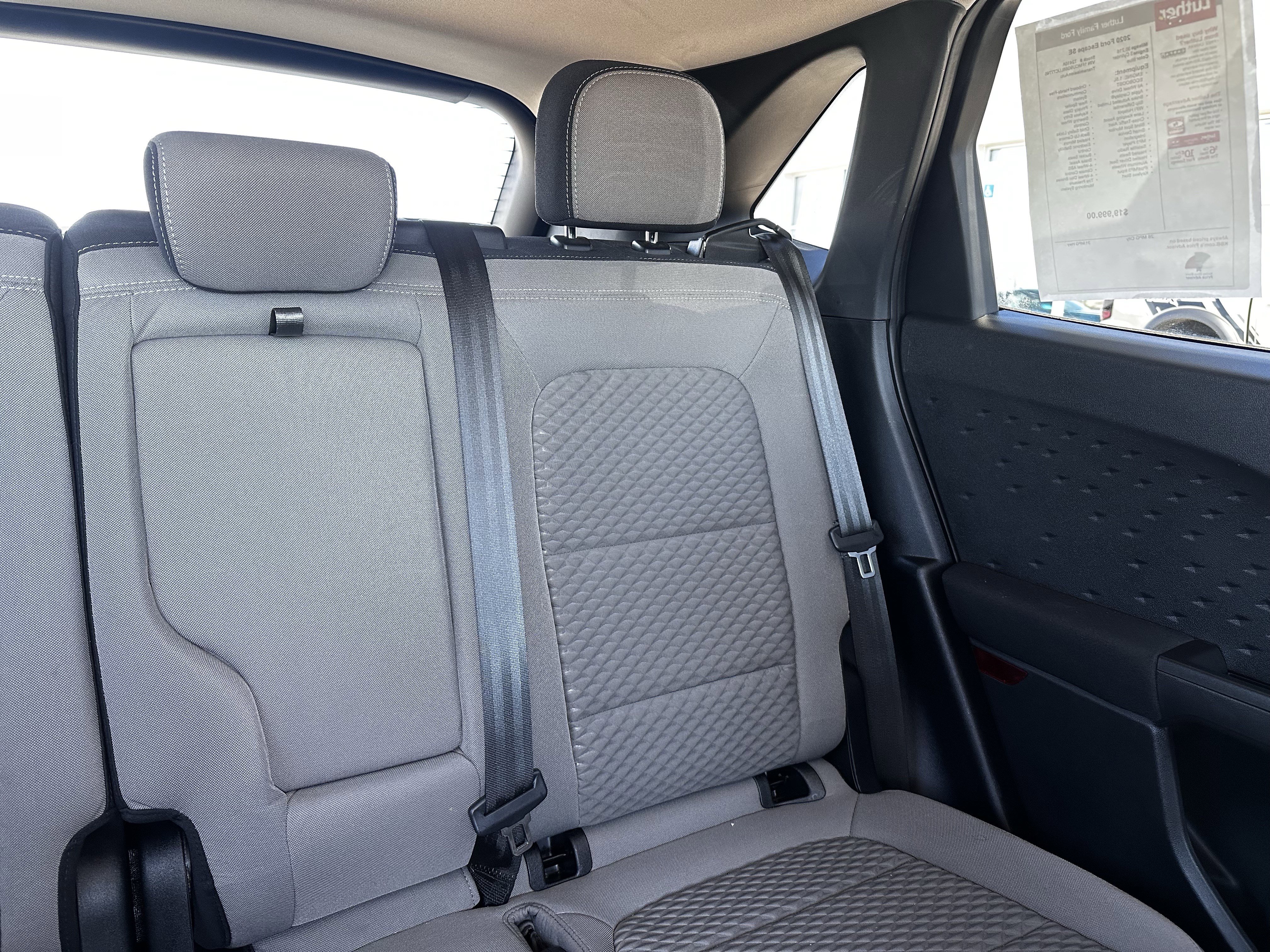 Used 2020 Ford Escape SE image 14