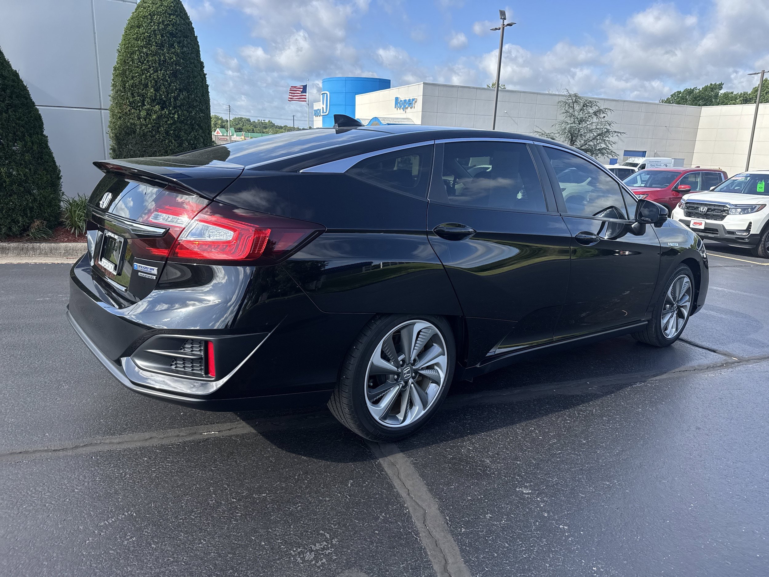 Used 2020 Honda Clarity Touring image 4