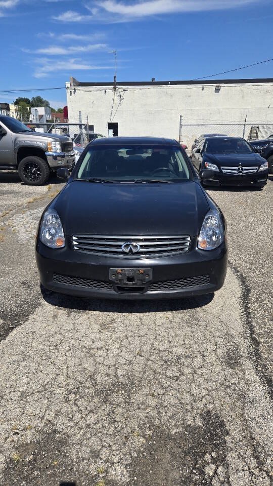 Used 2005 INFINITI G35 x Sedan AWD/4WD image 3