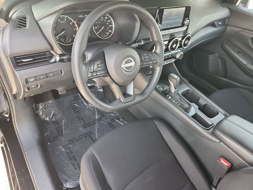 Used 2025 Nissan Sentra S image 11