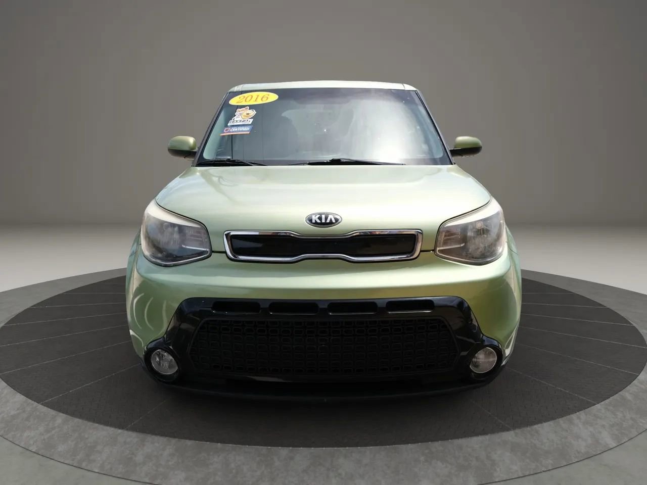 Used 2016 Kia Soul + image 9