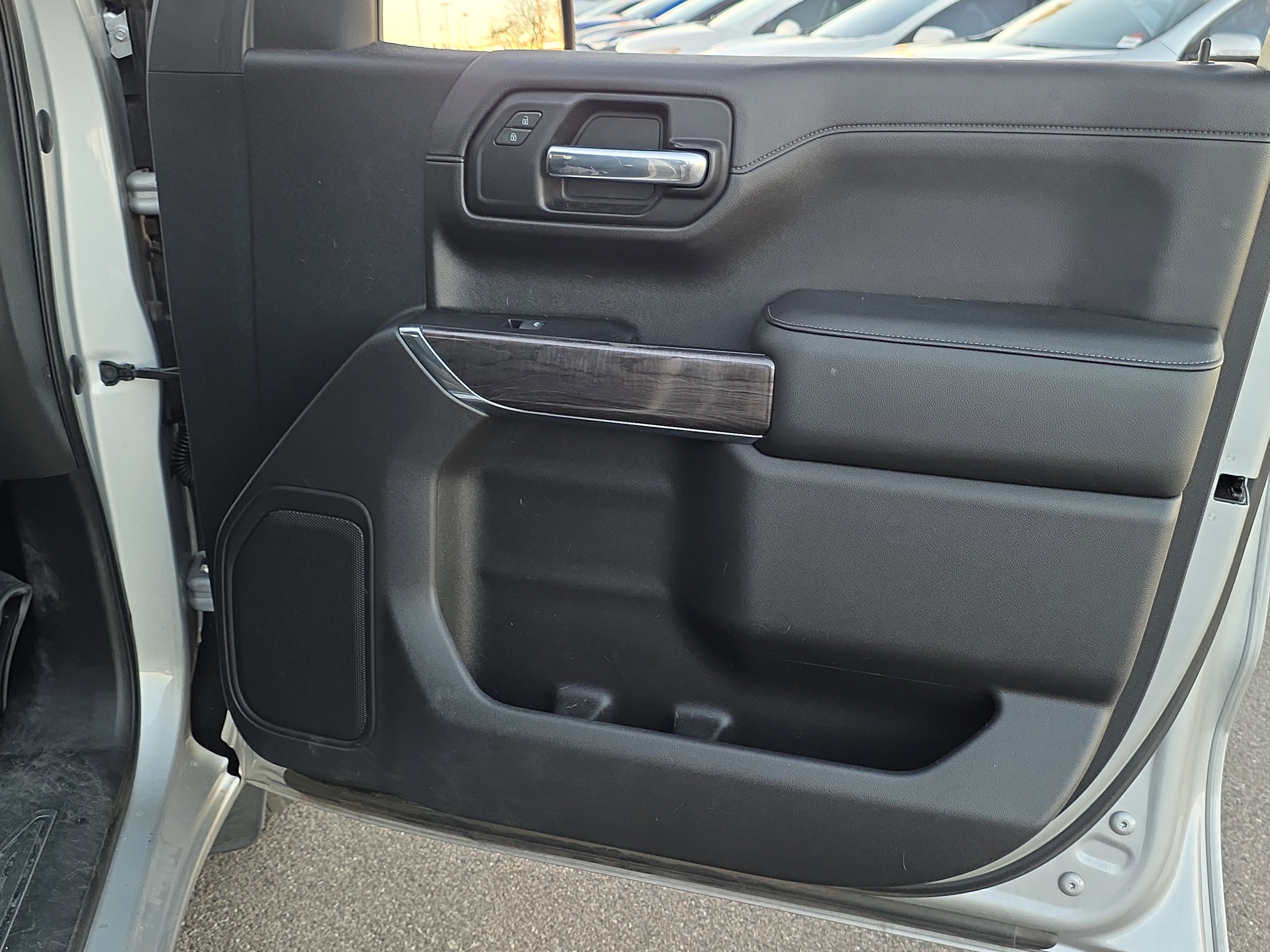 Used 2019 Chevrolet Silverado 1500 LTZ image 25