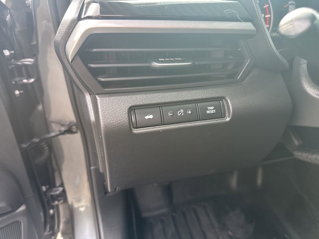 Used 2023 Nissan Altima 2.5 SR w/ SR Premium Package image 15
