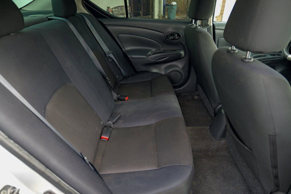 Used 2012 Nissan Versa SV w/ Convenience Pkg FWD image 29