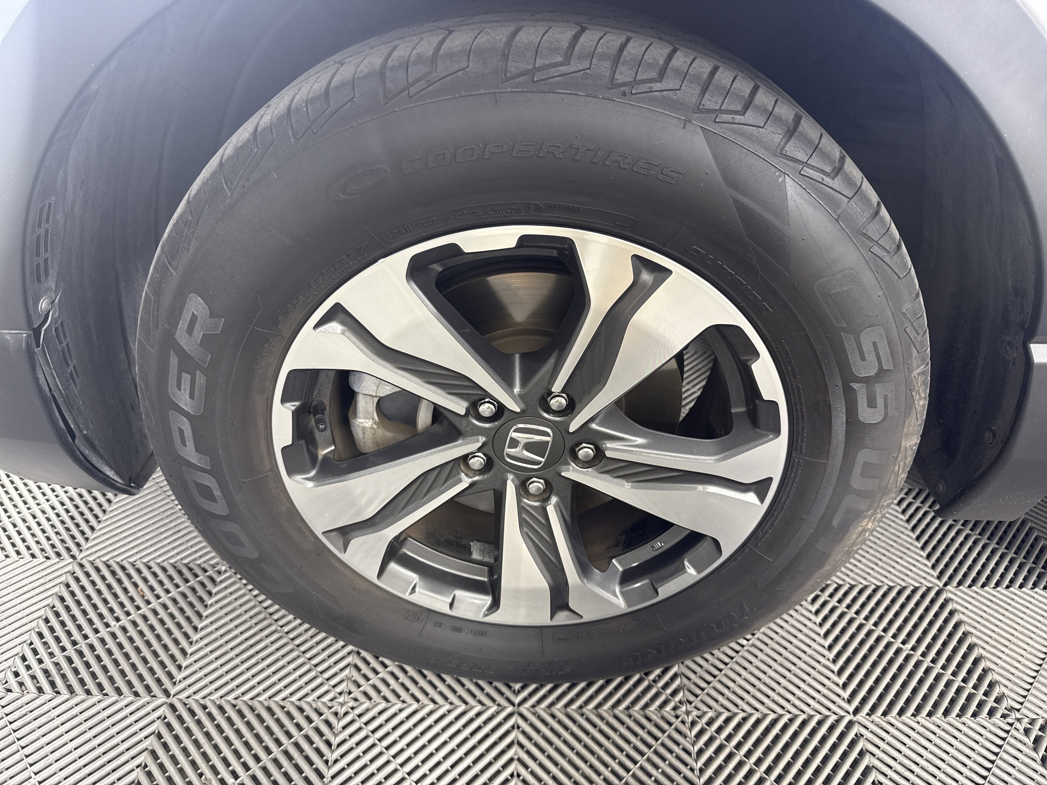 Used 2018 Honda CR-V LX image 14