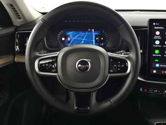 Certified 2025 Volvo XC90 B5 Plus AWD/4WD image 21
