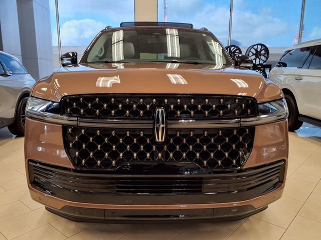 New 2025 Lincoln Navigator L Black Label w/ Black Label Special Edition AWD/4WD image 3