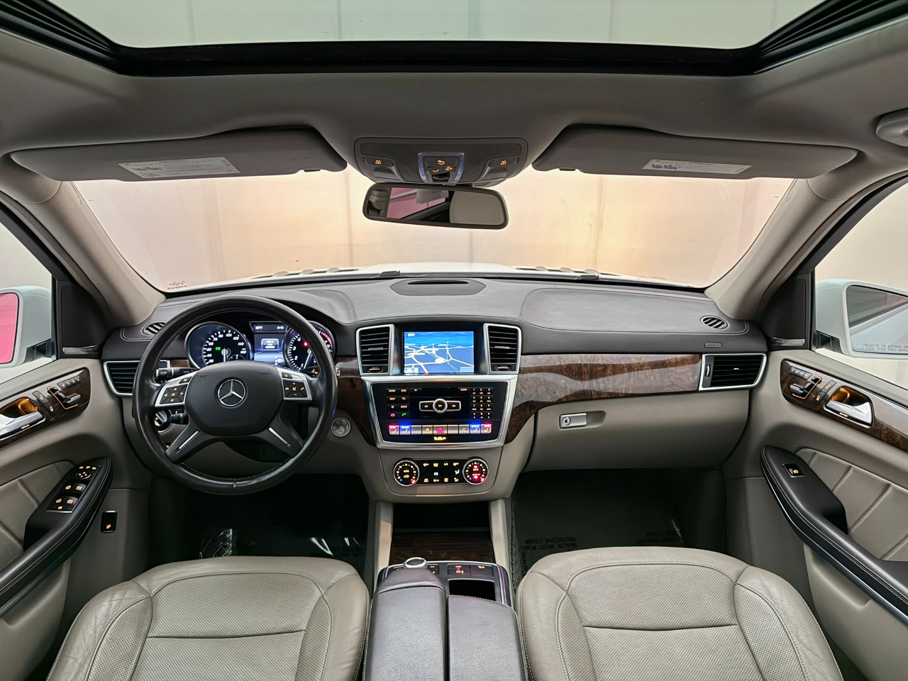 Used 2014 Mercedes-Benz GL 550 4MATIC image 29