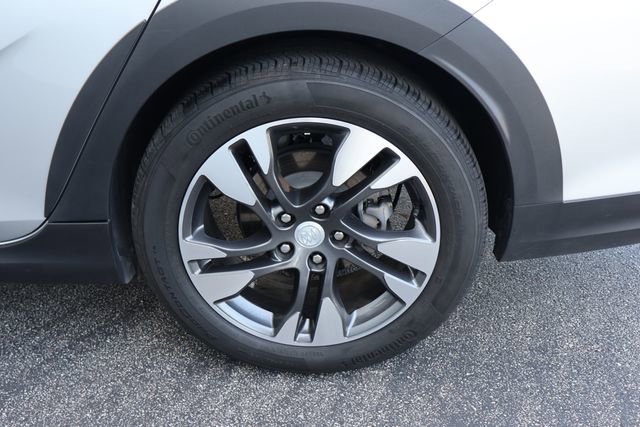 Used 2018 Buick Regal Preferred w/ Sights and Sounds Package image 10