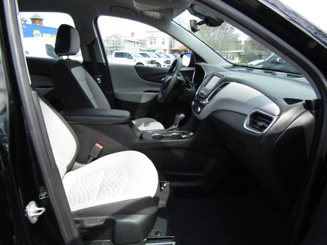 Used 2021 Chevrolet Equinox LS AWD/4WD image 23