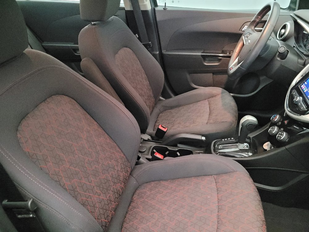 Used 2020 Chevrolet Sonic LT w/ Convenience Package image 21