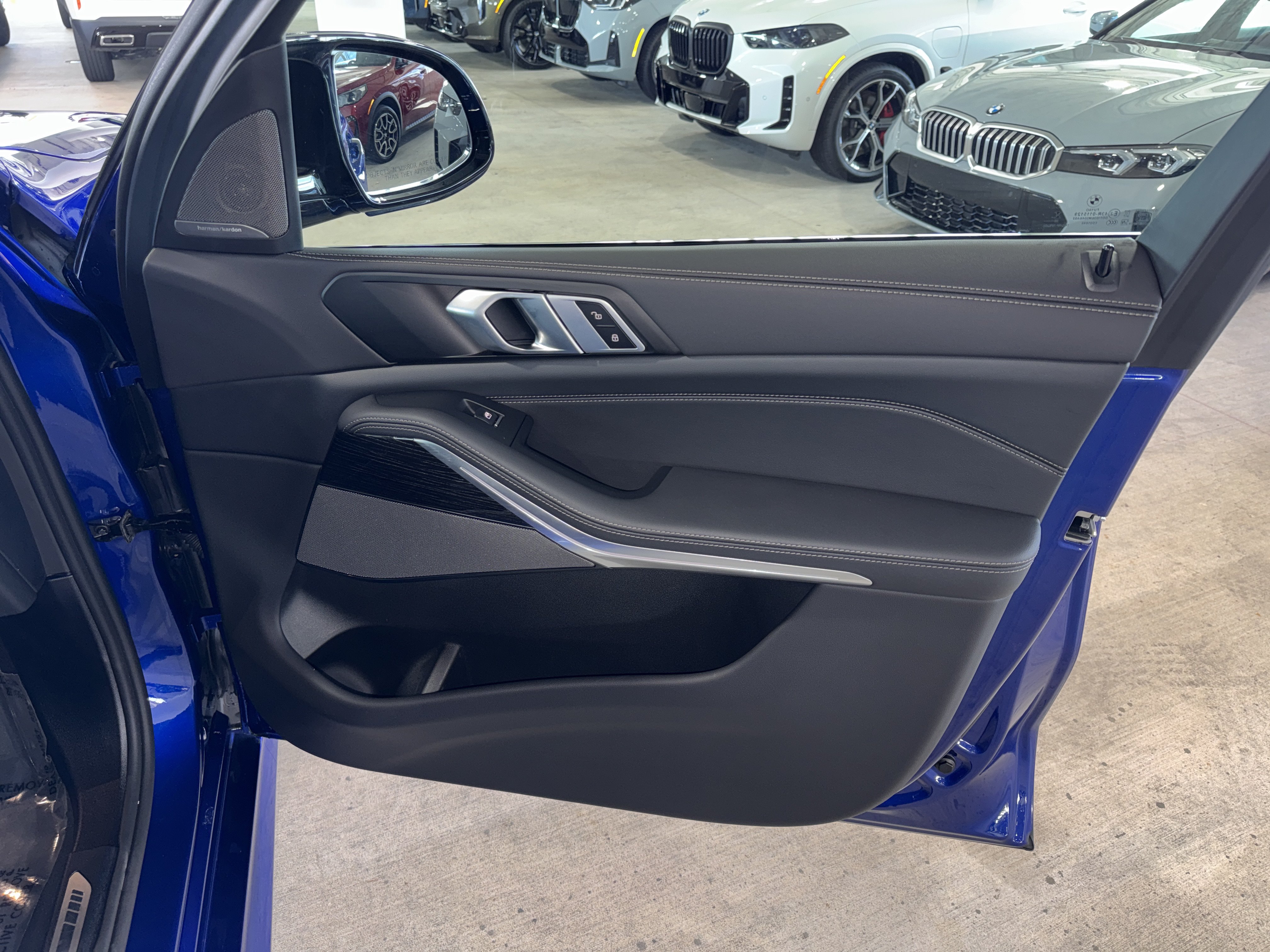 Certified 2026 BMW X5 M60i AWD/4WD image 9