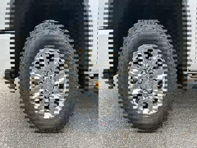 Used 2024 Chevrolet Silverado 2500 High Country w/ High Country Premium Package AWD/4WD image 10