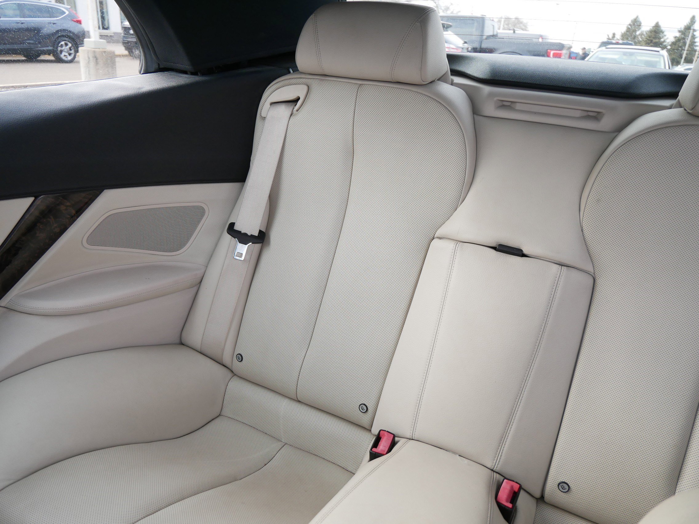 Used 2012 BMW 640i Convertible image 12