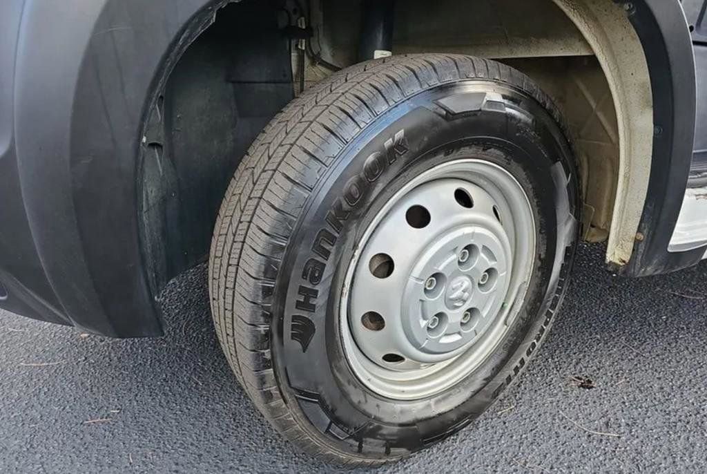 Used 2020 RAM ProMaster 2500 image 14