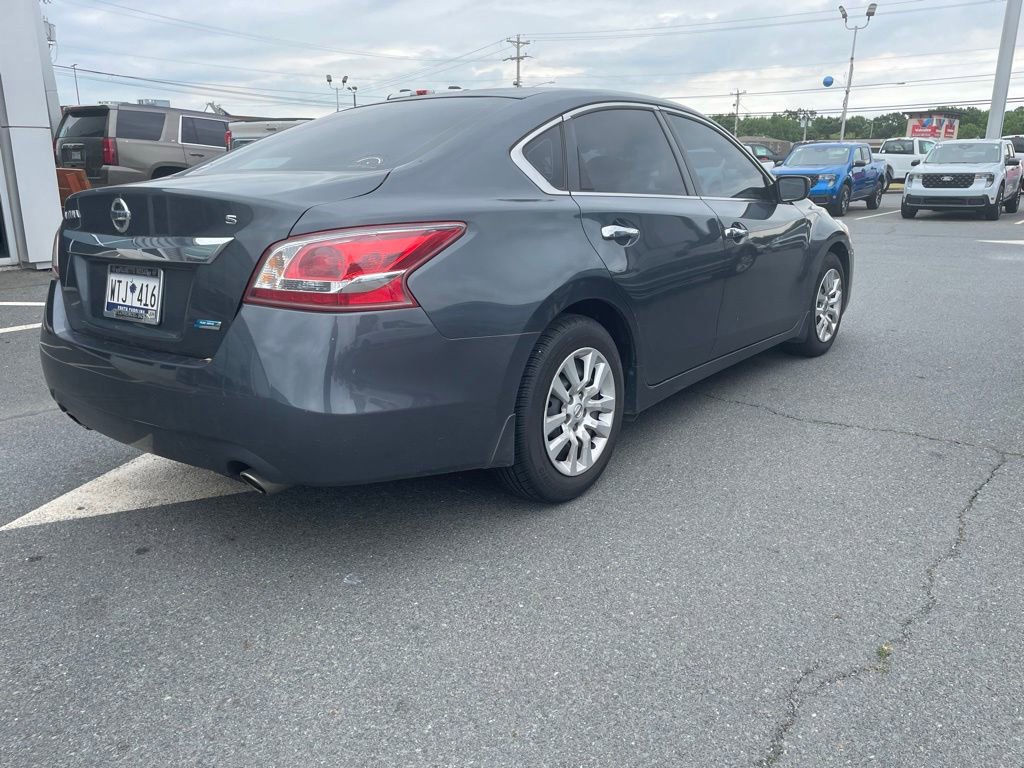 Used 2013 Nissan Altima 2.5 S FWD image 4