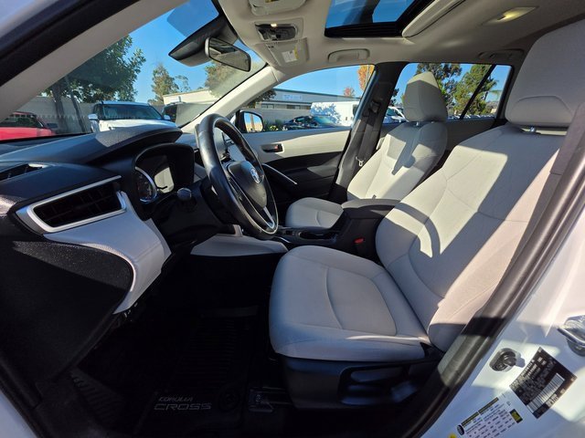 Used 2022 Toyota Corolla Cross LE image 13