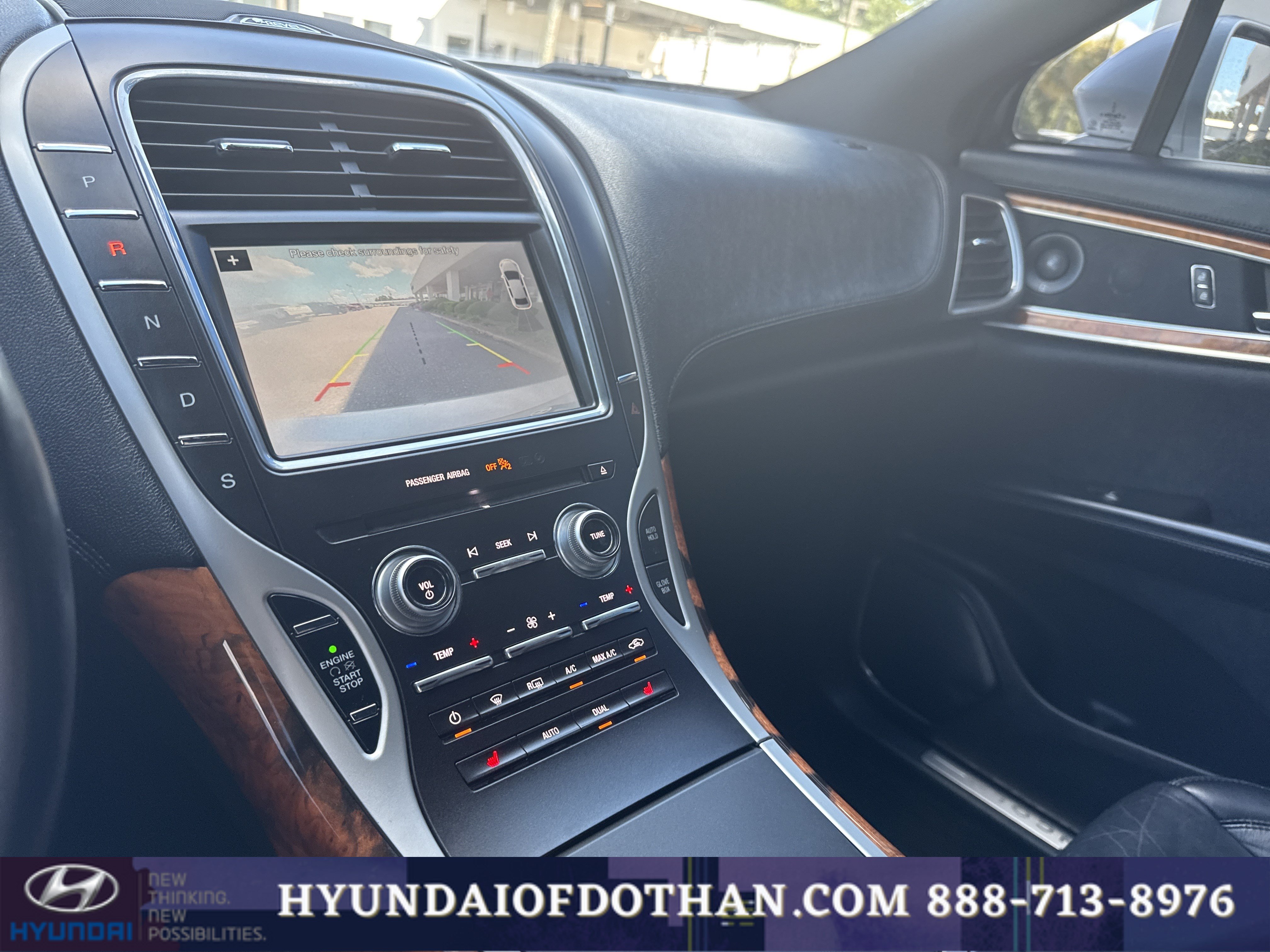 Used 2018 Lincoln MKX Select w/ Select Plus Package FWD image 9