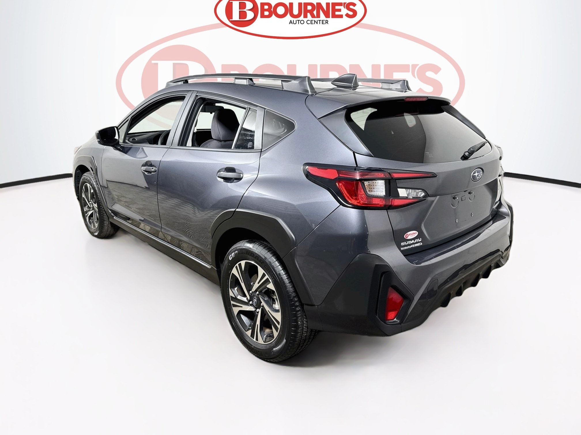 Used 2025 Subaru Crosstrek 2.5i Premium AWD/4WD image 8