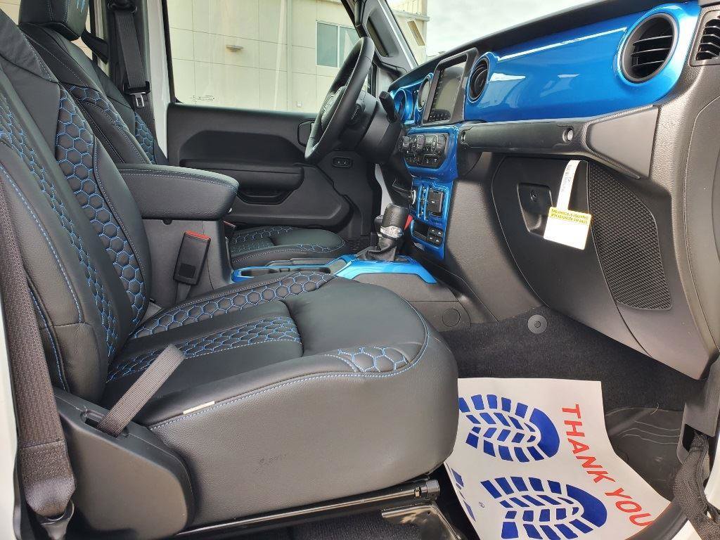 Used 2023 Jeep Gladiator Sport image 26