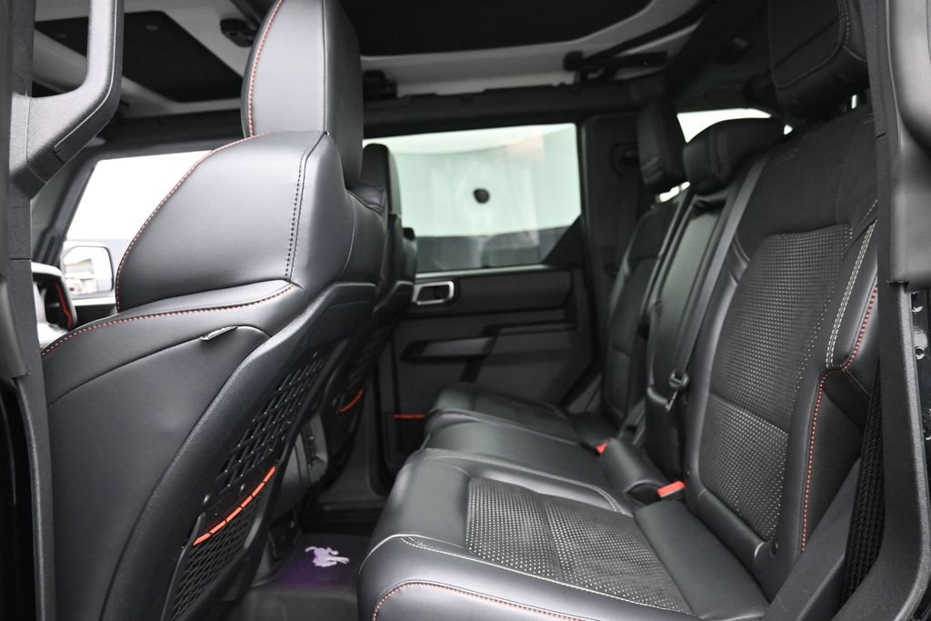Used 2025 Ford Bronco Raptor AWD/4WD image 12