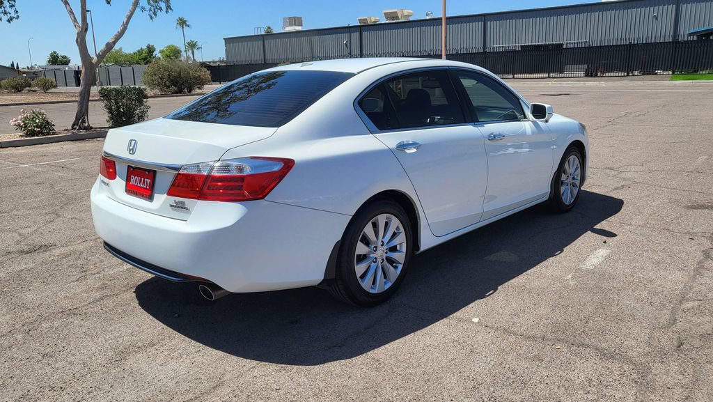 Used 2014 Honda Accord Touring image 7