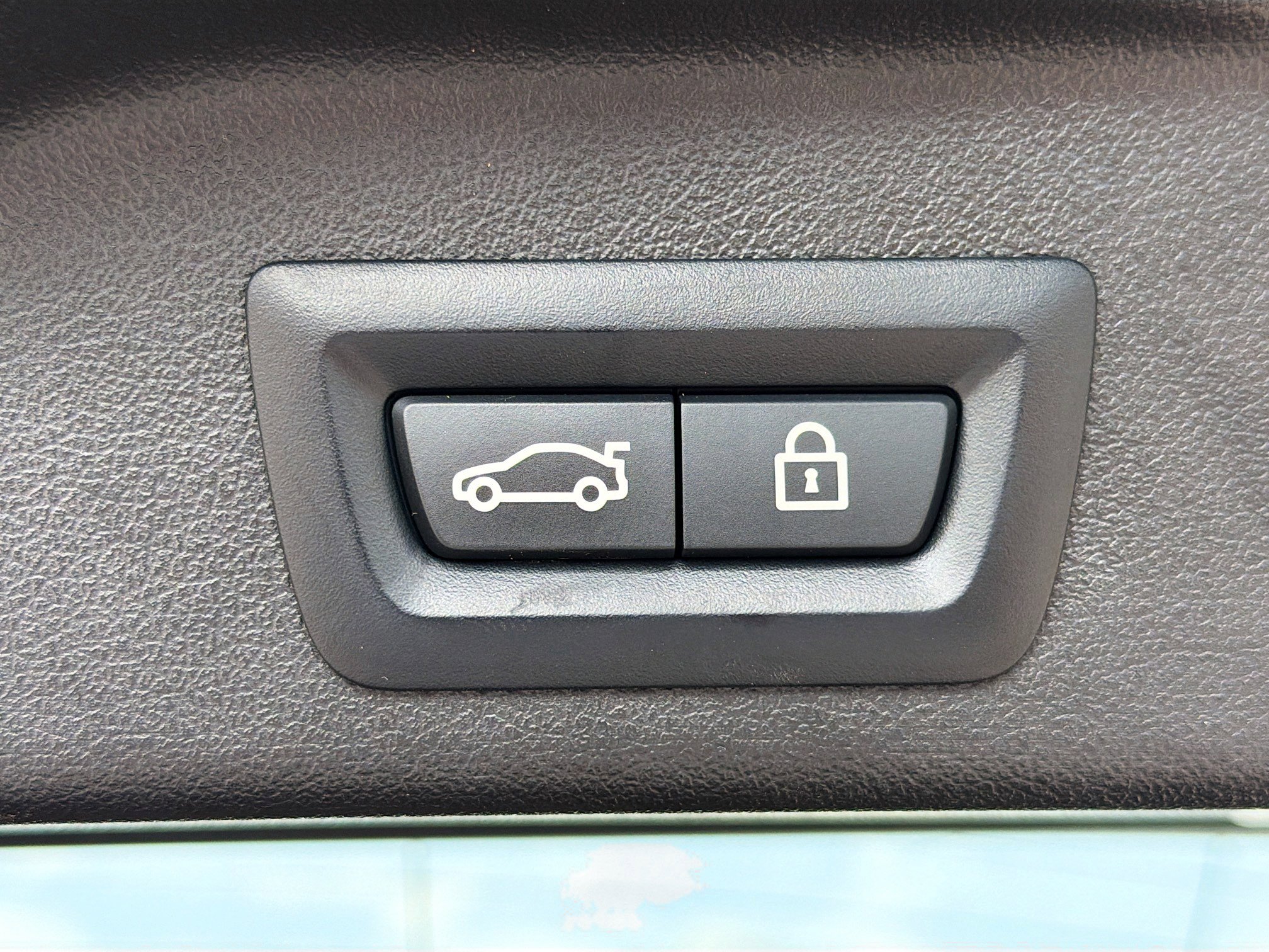 Used 2023 BMW X5 xDrive40i w/ Executive Package image 13