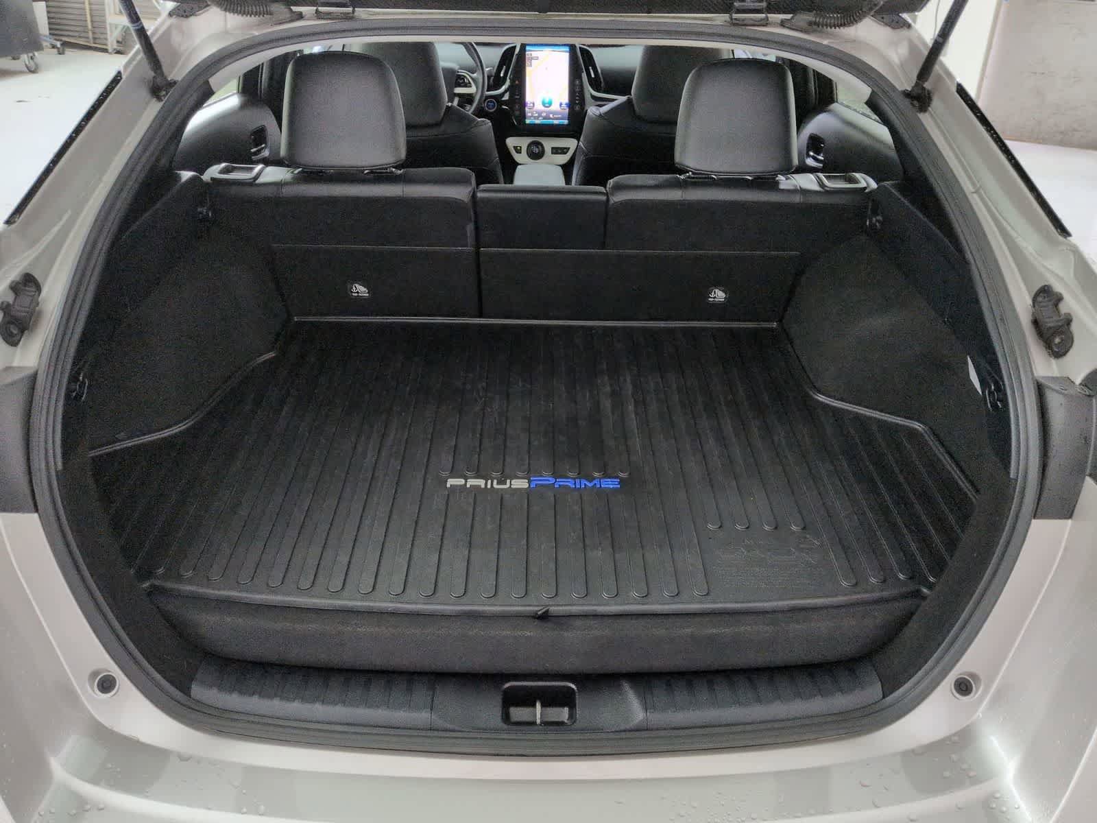 Used 2019 Toyota Prius Prime Premium image 34