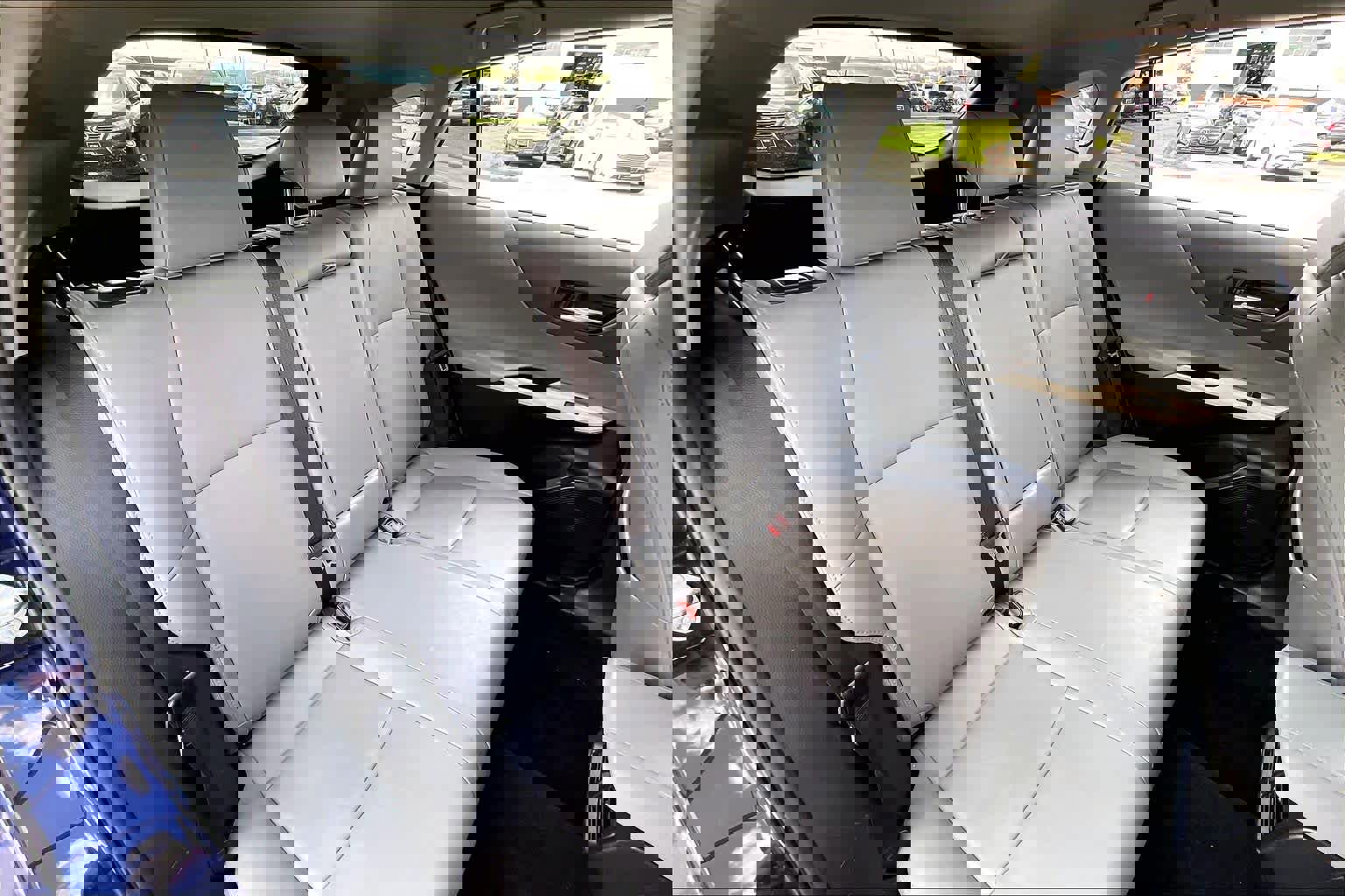 Used 2022 Toyota Venza XLE image 18