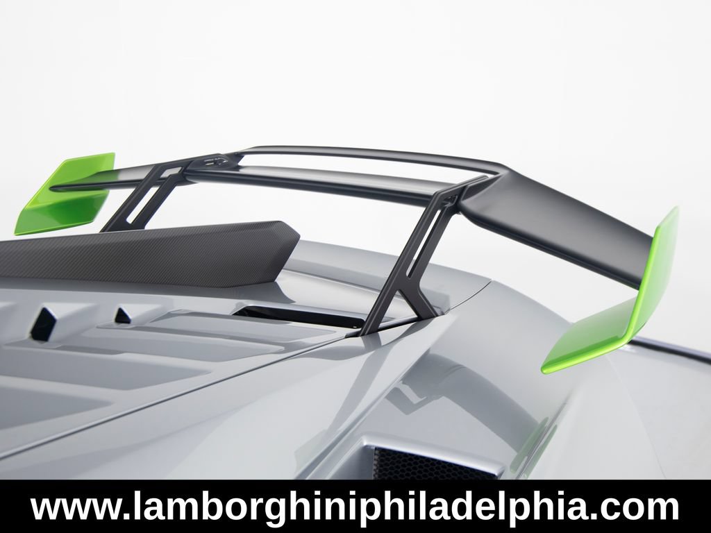 Used 2023 Lamborghini Huracan STO RWD image 44