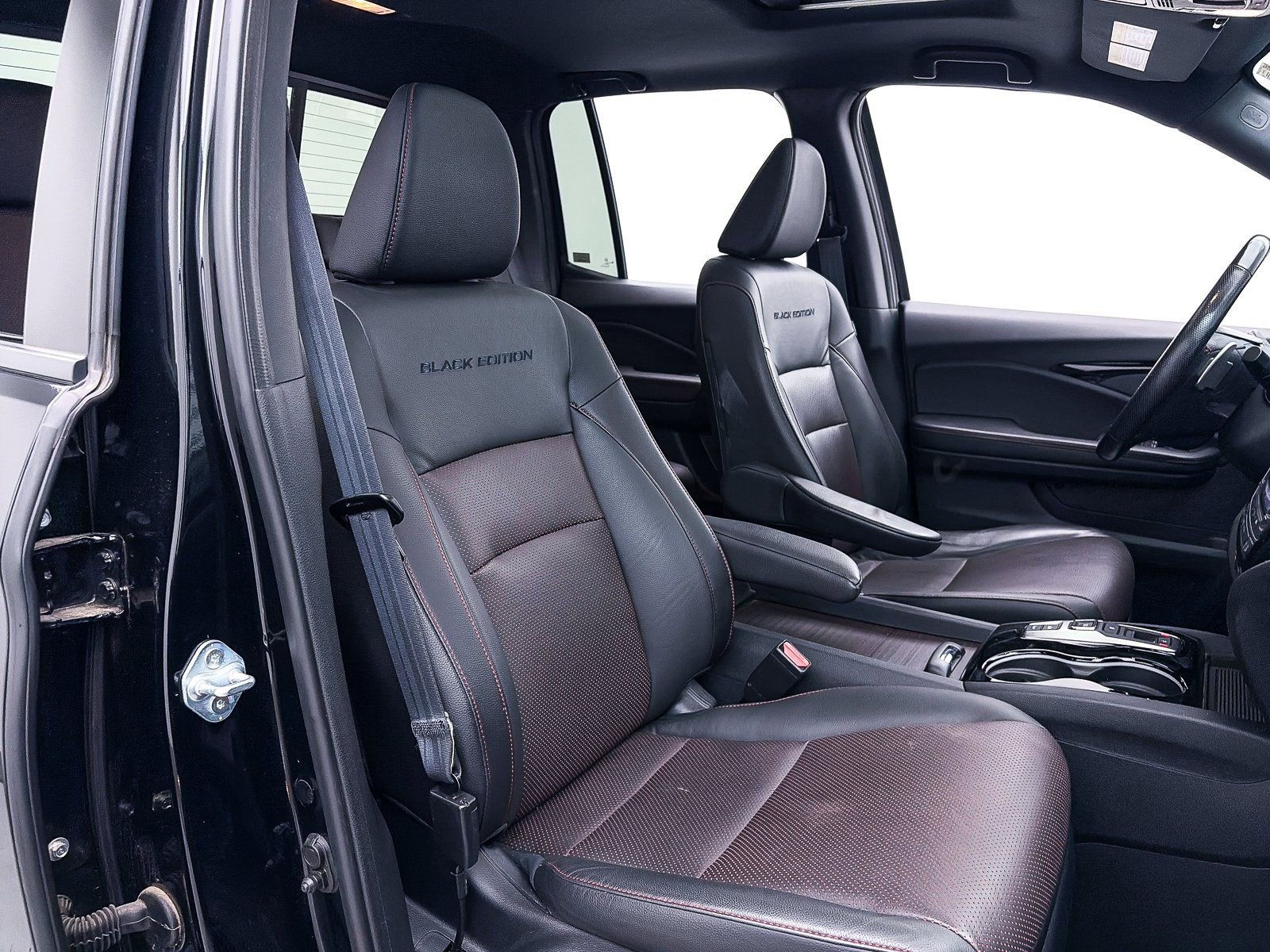 Used 2023 Honda Ridgeline Black Edition image 37